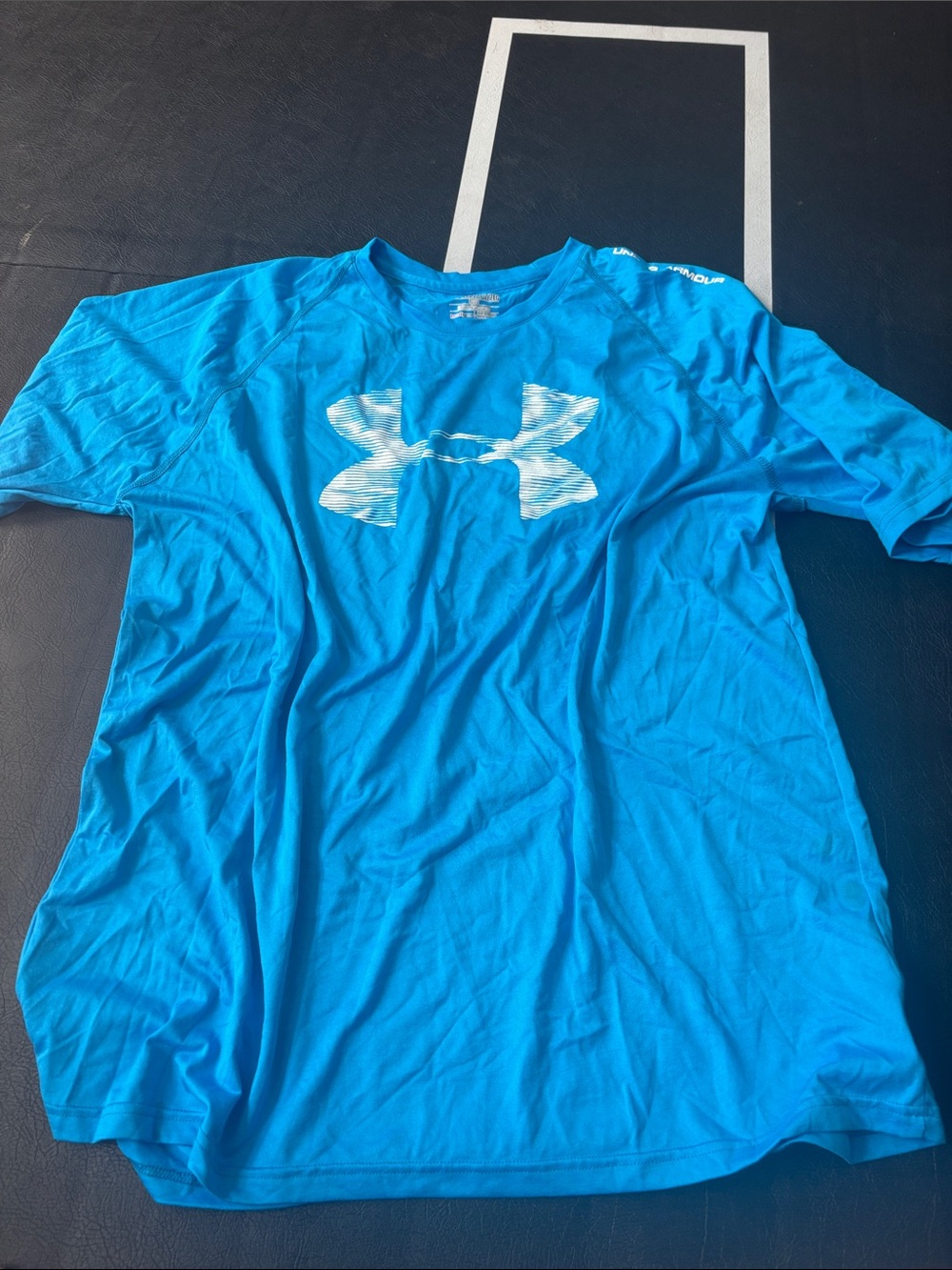 Under Armour Men’s Bright Aqua Performance Tee with White Logo